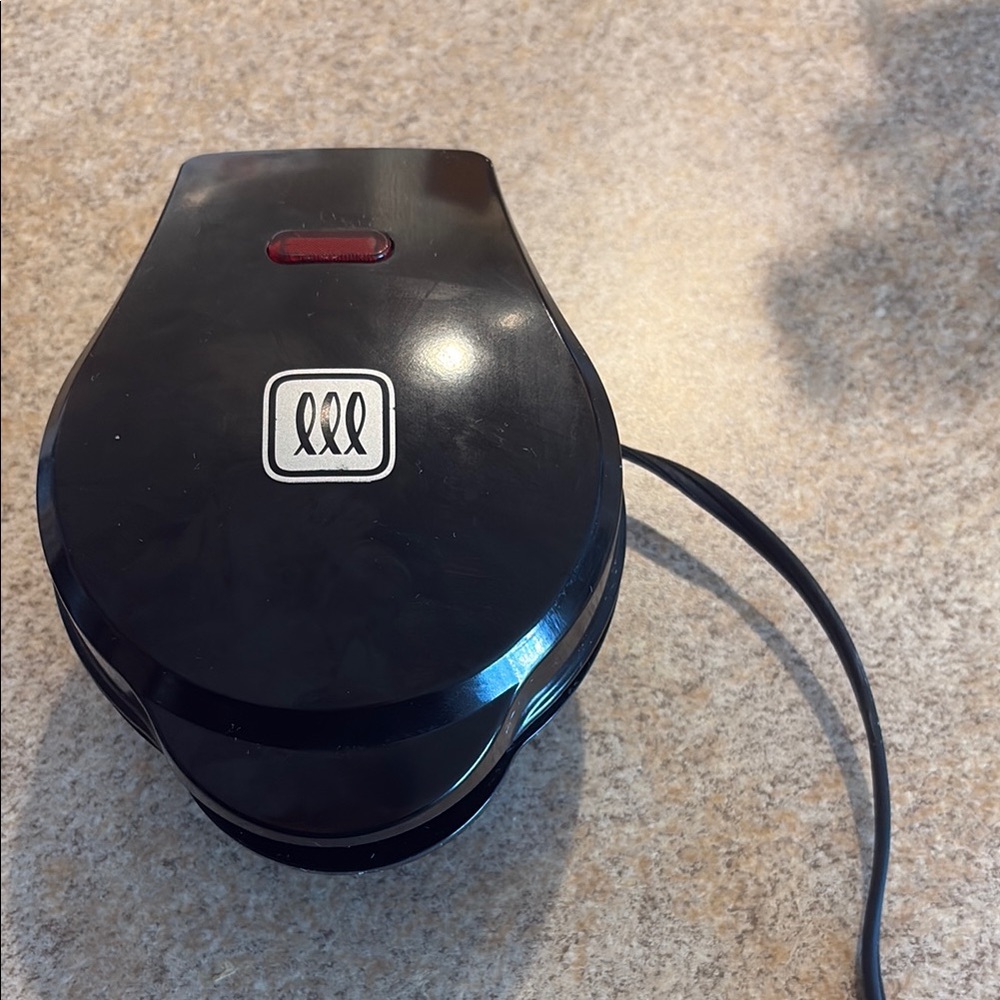 🌸3/$15🌸 Kohl's Black Electric Waffle Maker